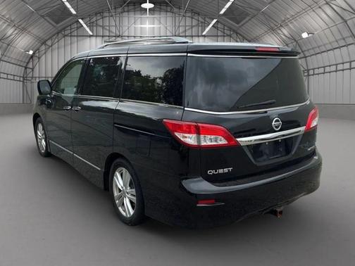 2015 Nissan Quest Platinum