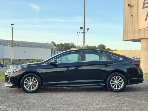 Phantom Black 2018 Hyundai SONATA SE