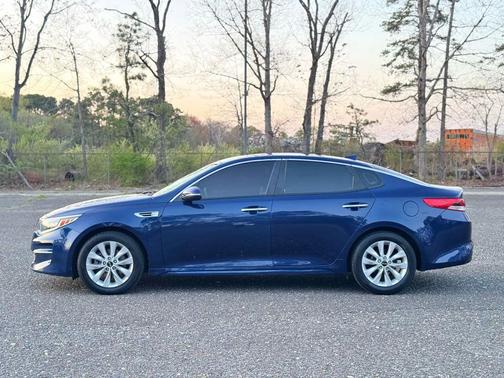 2017 Kia Optima LX