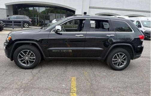 Diamond Black Crystal Pearlcoat 2018 Jeep Grand Cherokee Limited