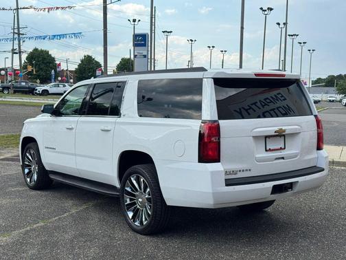 White 2017 Chevrolet Suburban LT