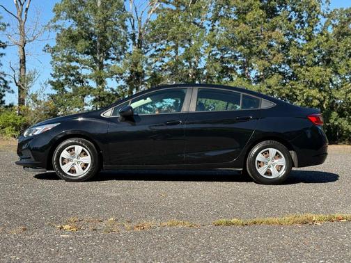 2018 Chevrolet Cruze LS