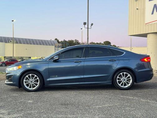2019 Ford Fusion Hybrid SEL