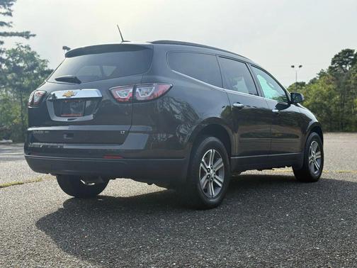 2017 Chevrolet Traverse 1LT