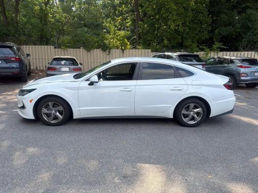 Quartz White 2021 Hyundai SONATA SE