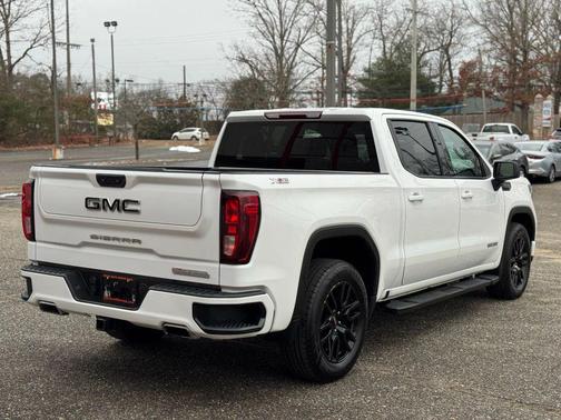2022 GMC Sierra 1500 Elevation