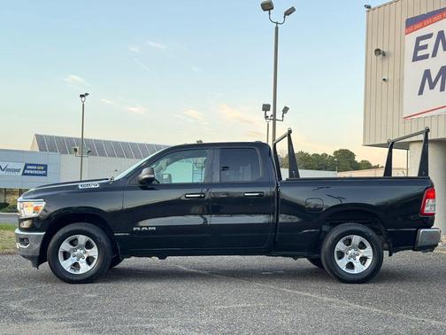 Diamond Black Crystal Pearlcoat 2020 RAM 1500 Big Horn/Lone Star