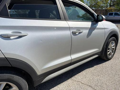 Molten Silver 2017 Hyundai TUCSON Sport