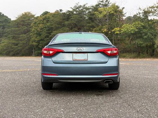 2017 Hyundai SONATA SE