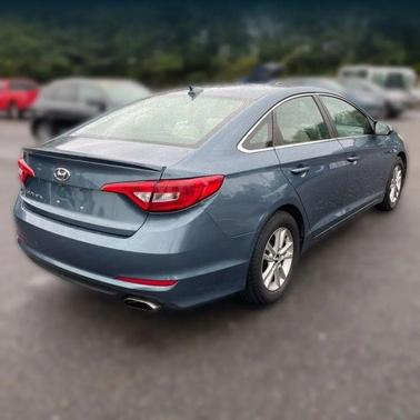 2017 Hyundai SONATA SE