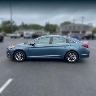 2017 Hyundai SONATA SE