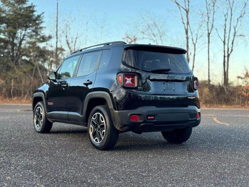 2017 Jeep Renegade Trailhawk