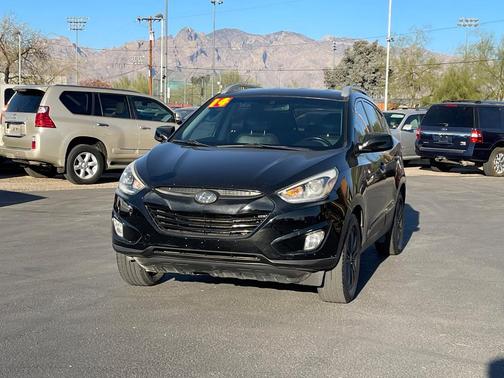 2014 Hyundai TUCSON SE