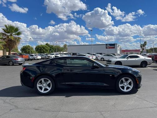 2016 Chevrolet Camaro 1LT