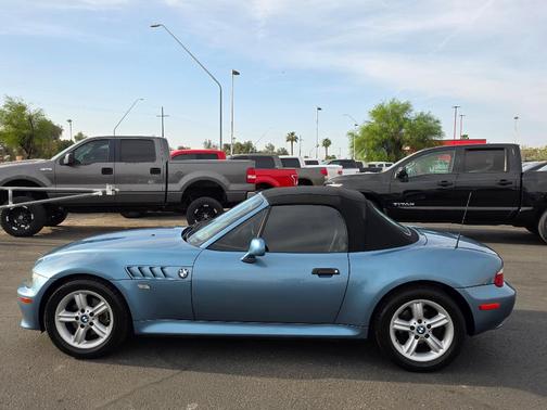 Light Blue 2001 BMW Z3 2.5i Roadster