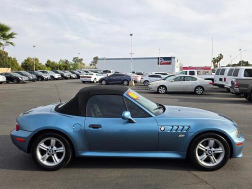 Light Blue 2001 BMW Z3 2.5i Roadster