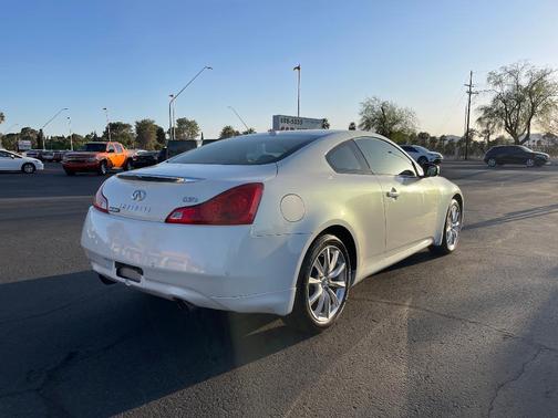 2012 INFINITI G37x Base