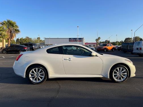 2012 INFINITI G37x Base