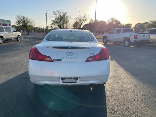 2012 INFINITI G37x Base