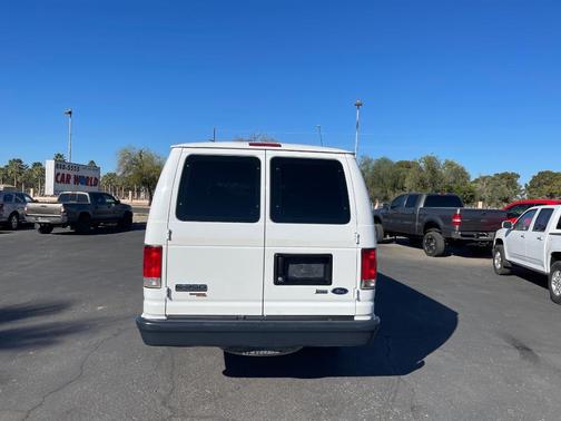 White 2014 Ford E350 Super Duty XL