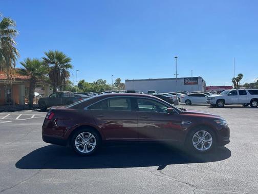 2015 Ford Taurus SEL