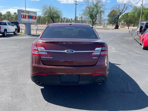 2015 Ford Taurus SEL