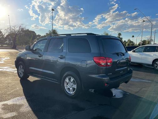2008 Toyota Sequoia SR5