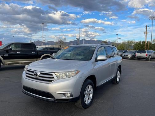 2013 Toyota Highlander SE