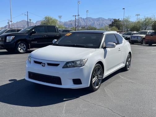 White 2013 Scion tC