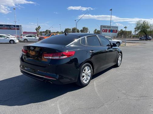 2017 Kia Optima LX