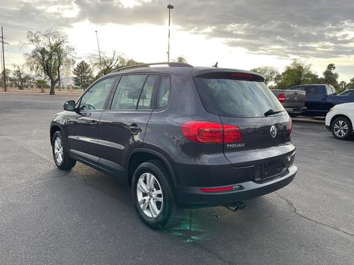Gray 2016 Volkswagen Tiguan R-Line