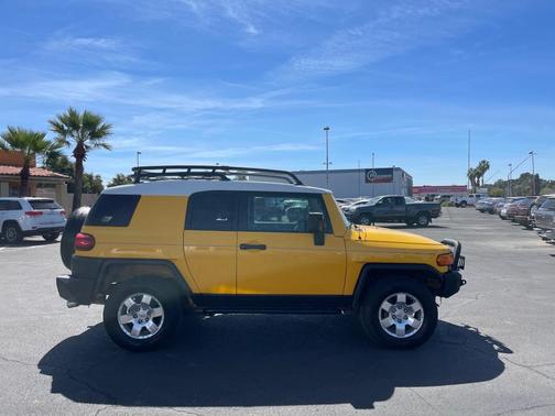 Yellow 2007 Toyota FJ Cruiser