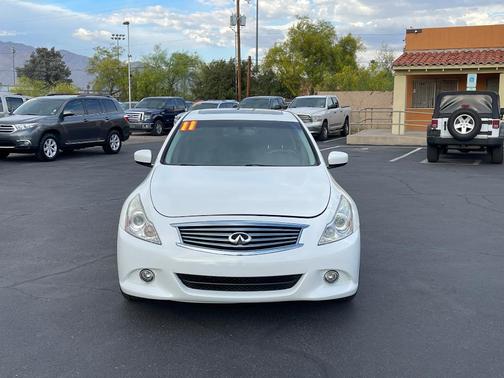 2011 INFINITI G37x Base