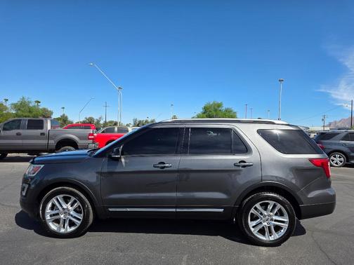 Magnetic Metallic 2017 Ford Explorer XLT