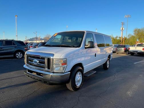 2014 Ford E350 Super Duty XLT