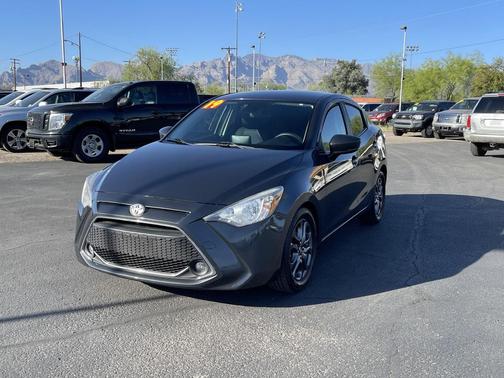 Gray 2019 Toyota Yaris Sedan L