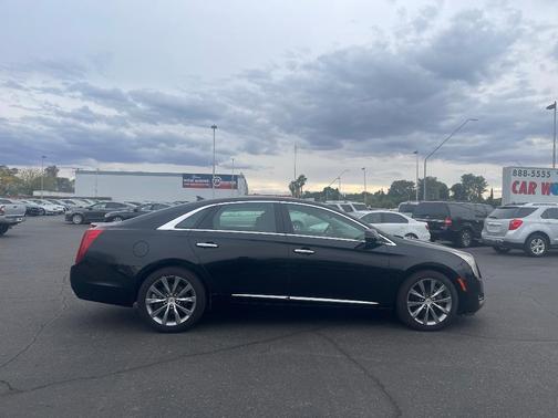 2013 Cadillac XTS Base