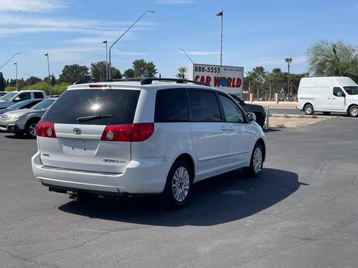 2007 Toyota Sienna XLE