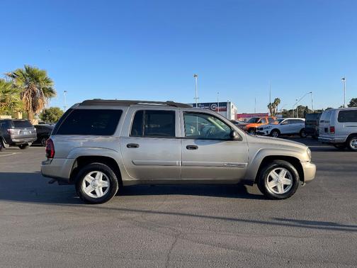 2003 Chevrolet TrailBlazer EXT LS