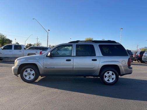2003 Chevrolet TrailBlazer EXT LS