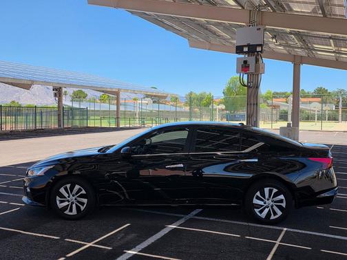 Super Black 2019 Nissan Altima 2.5 S