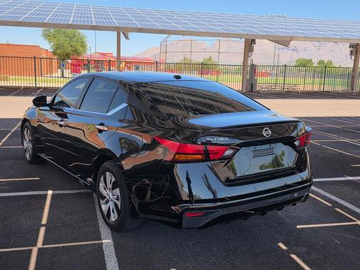 Super Black 2019 Nissan Altima 2.5 S