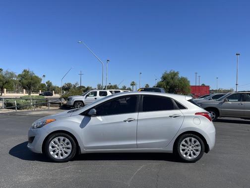 Symphony Air Silver 2016 Hyundai Elantra GT Base
