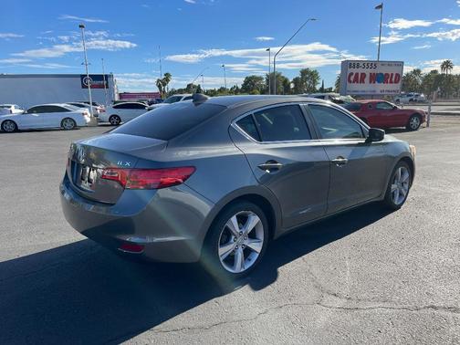 2013 Acura ILX 2.0L Technology