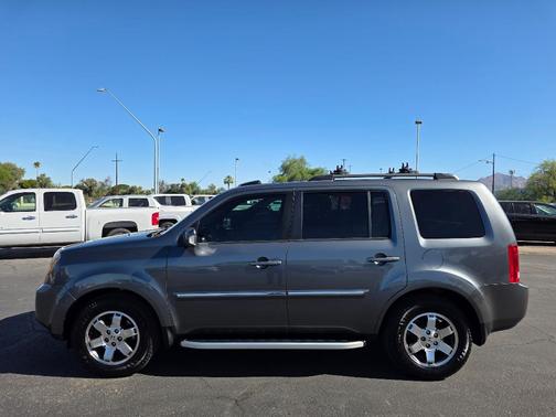 Gray 2011 Honda Pilot Touring