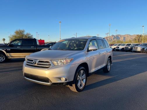 2012 Toyota Highlander SE