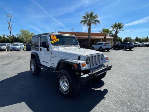 White 2004 Jeep Wrangler X
