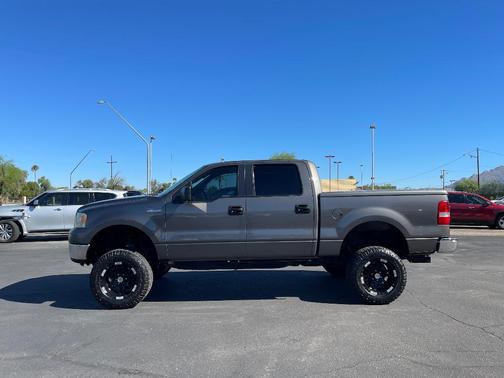 2005 Ford F-150 XLT SuperCrew