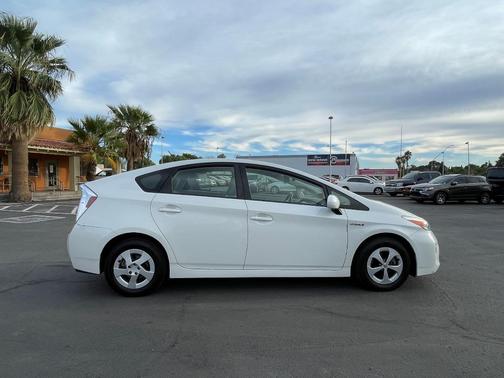2012 Toyota Prius Two
