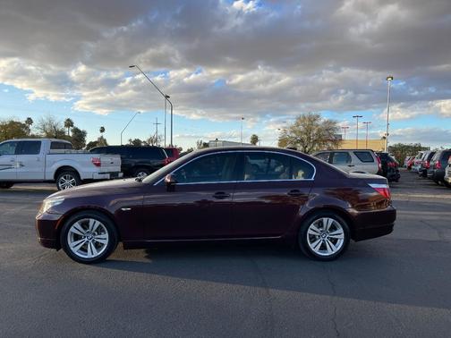 2010 BMW 528 i